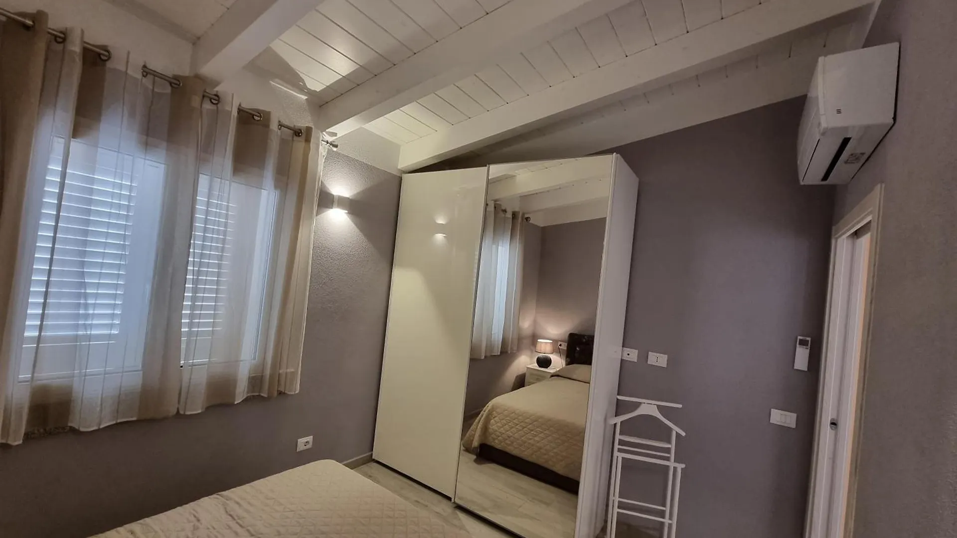 公寓 Residence La Marina 罗萨岛